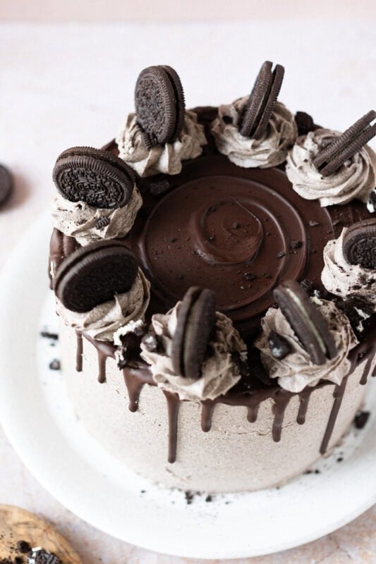 The top of an Oreo Drip Cake