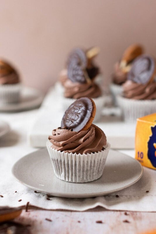 A single Jaffa Cake Cupcake on a plate